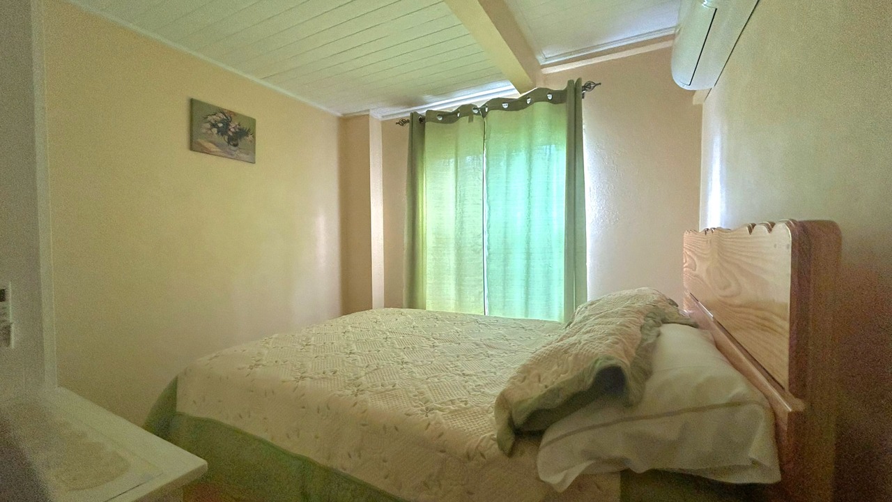Photo of Bedroom in St. George's