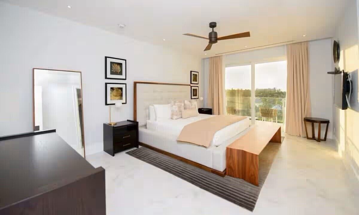 Photo of Bedroom in Nassau