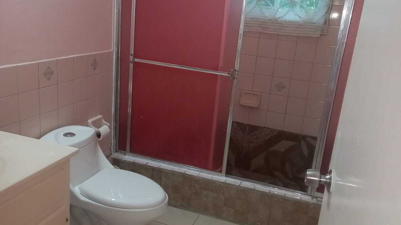 Photo of Bathroom in IronShore Estates