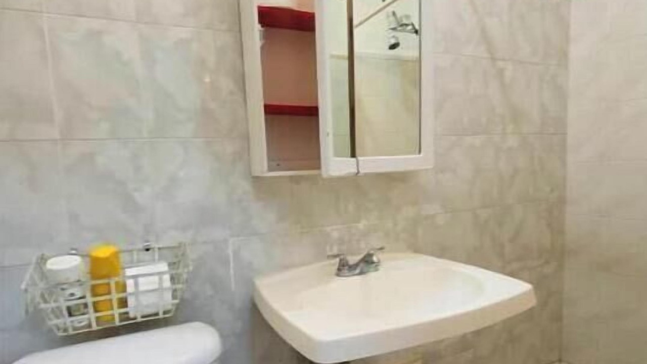 Photo of Bathroom in Parque
