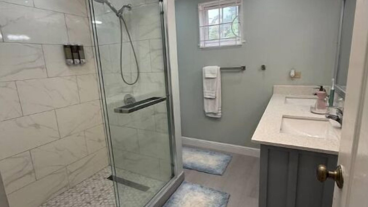 Photo of Bathroom in Mango Walk
