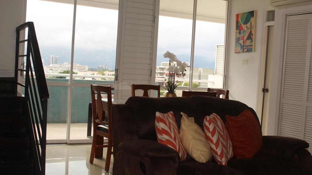Photo of Livingroom in Eden Gardens