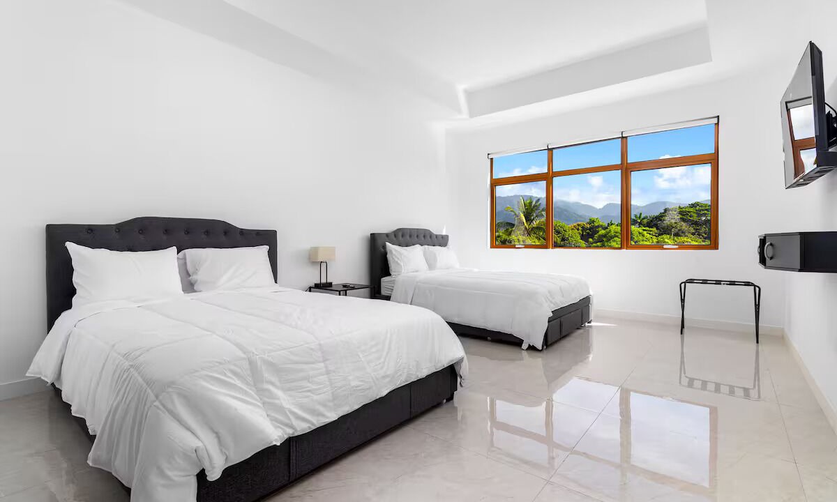 Photo of Bedroom in Beverly Hills