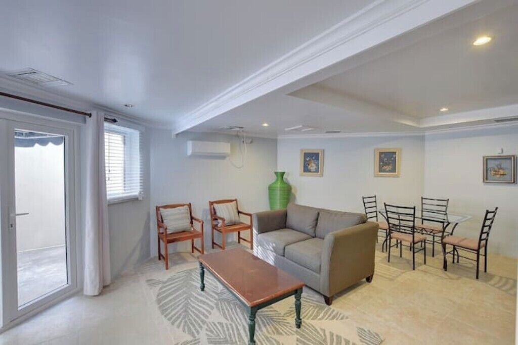 Photo of Livingroom in Paradise Island