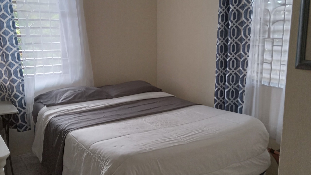 Photo of Bedroom in Beverly Hills