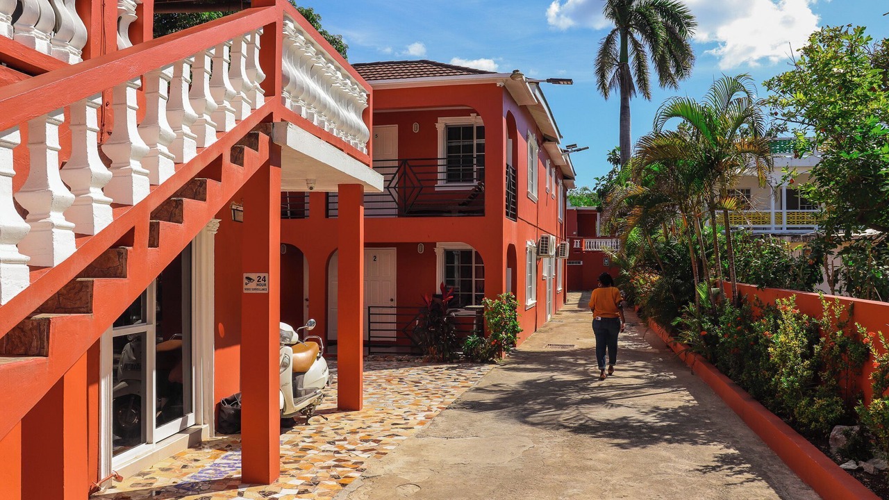 Photo of Outdoor in West End
