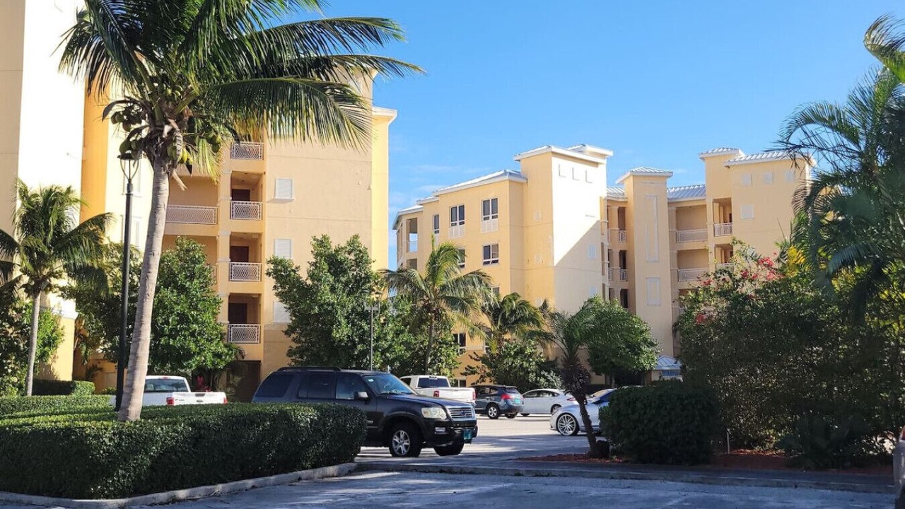 Photo of Others in Bahamia West