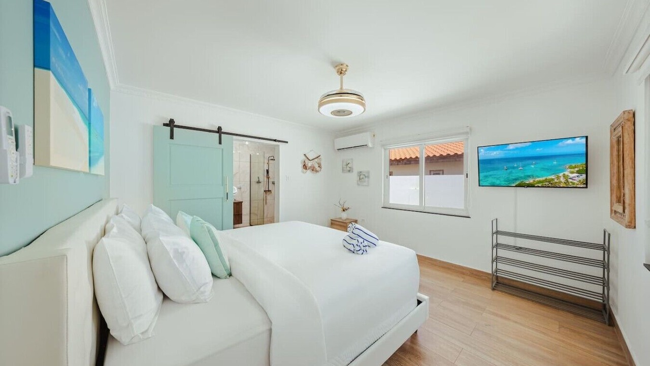 Photo of Bedroom in Opal