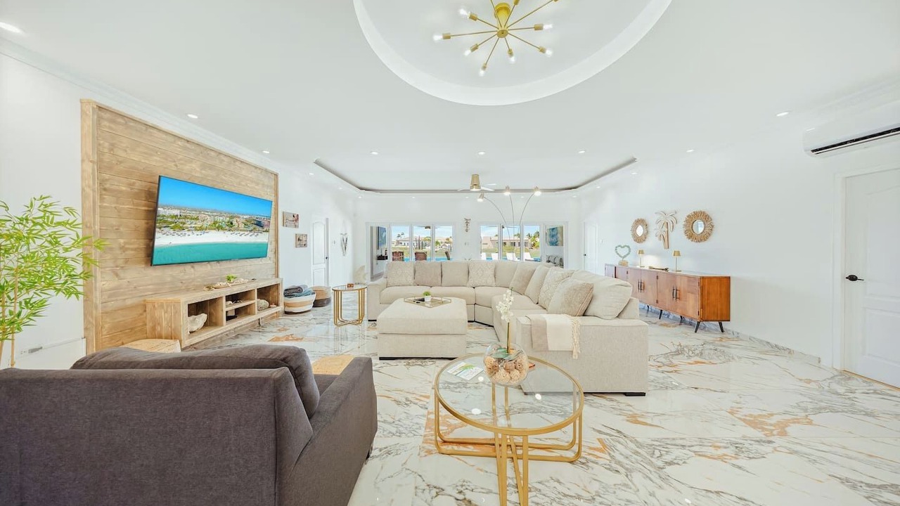 Photo of Livingroom in Opal