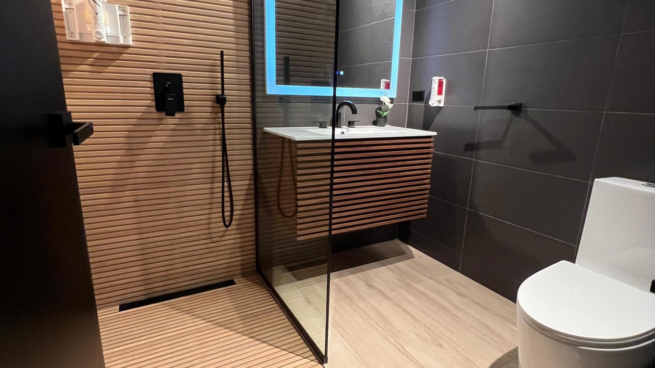 Photo of Bathroom in Washington