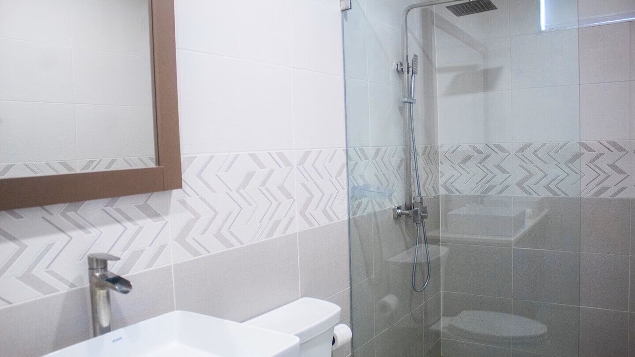 Photo of Bathroom in Eastwood Park