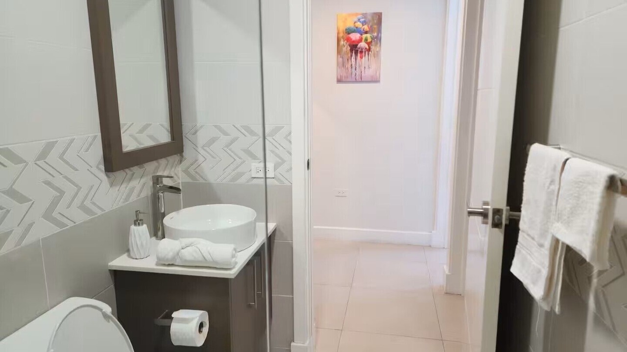 Photo of Bathroom in Eastwood Park