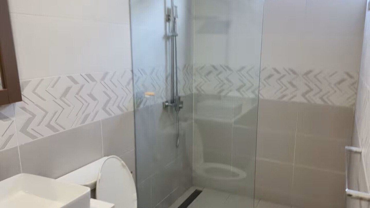 Photo of Bathroom in Eastwood Park