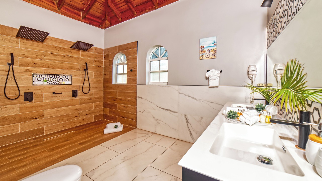 Photo of Bathroom in Discovery Bay