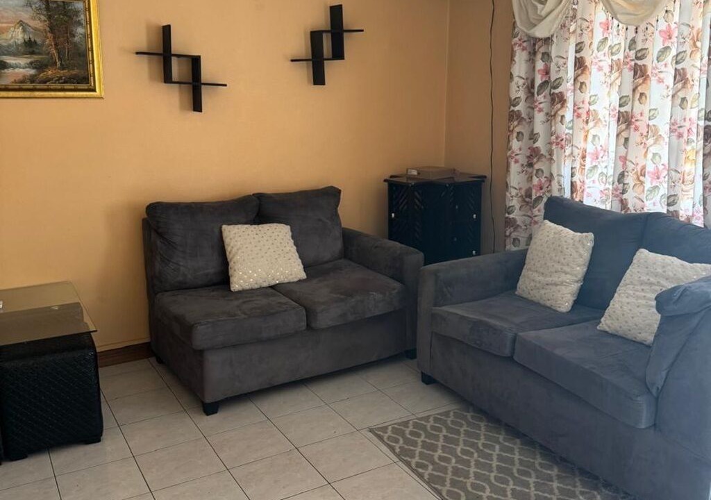 Photo of Livingroom in Camperdown