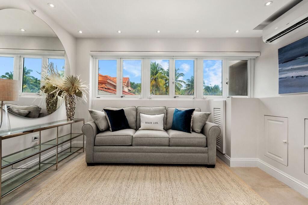 Photo of Livingroom in Mameyes II