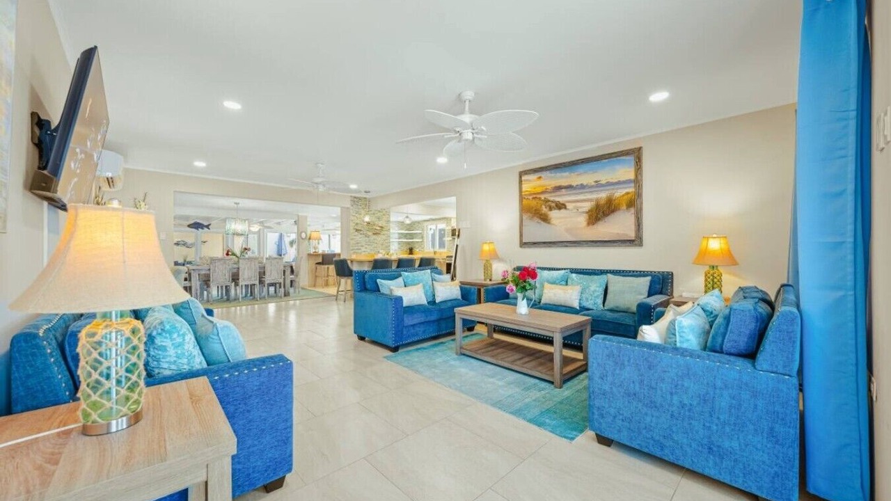Photo of Livingroom in Palm Beach