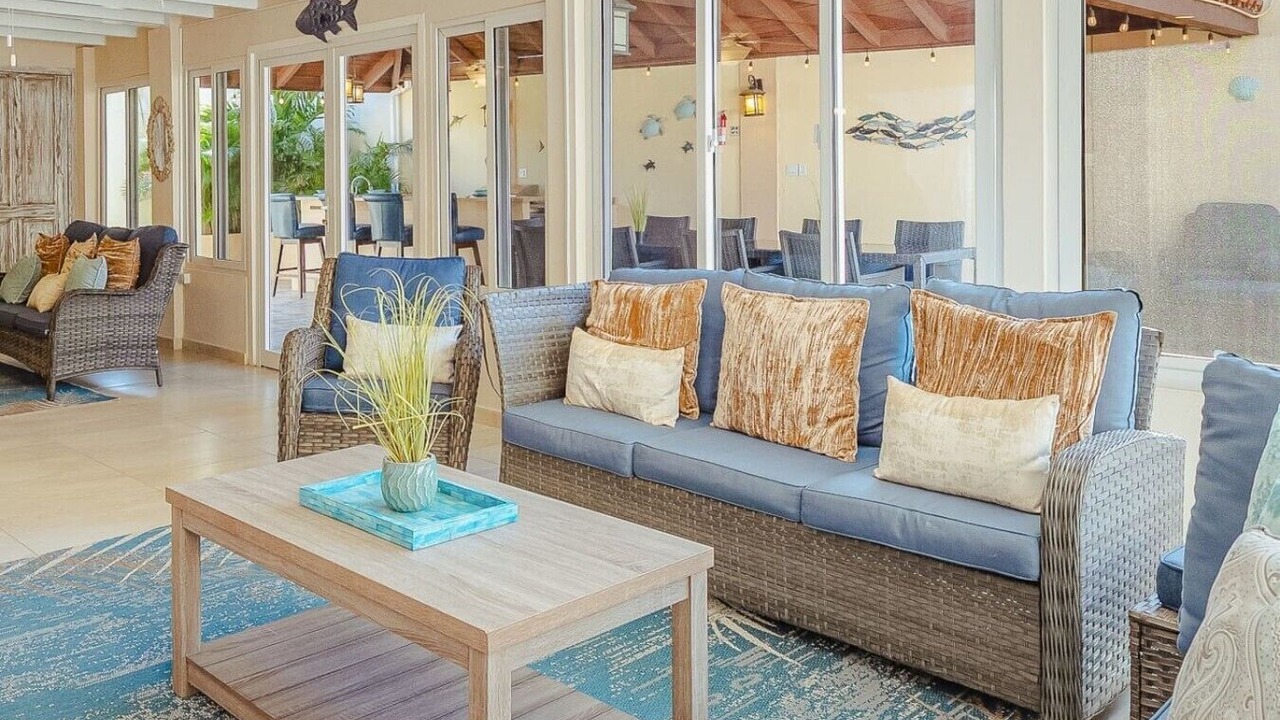 Photo of Livingroom in Palm Beach