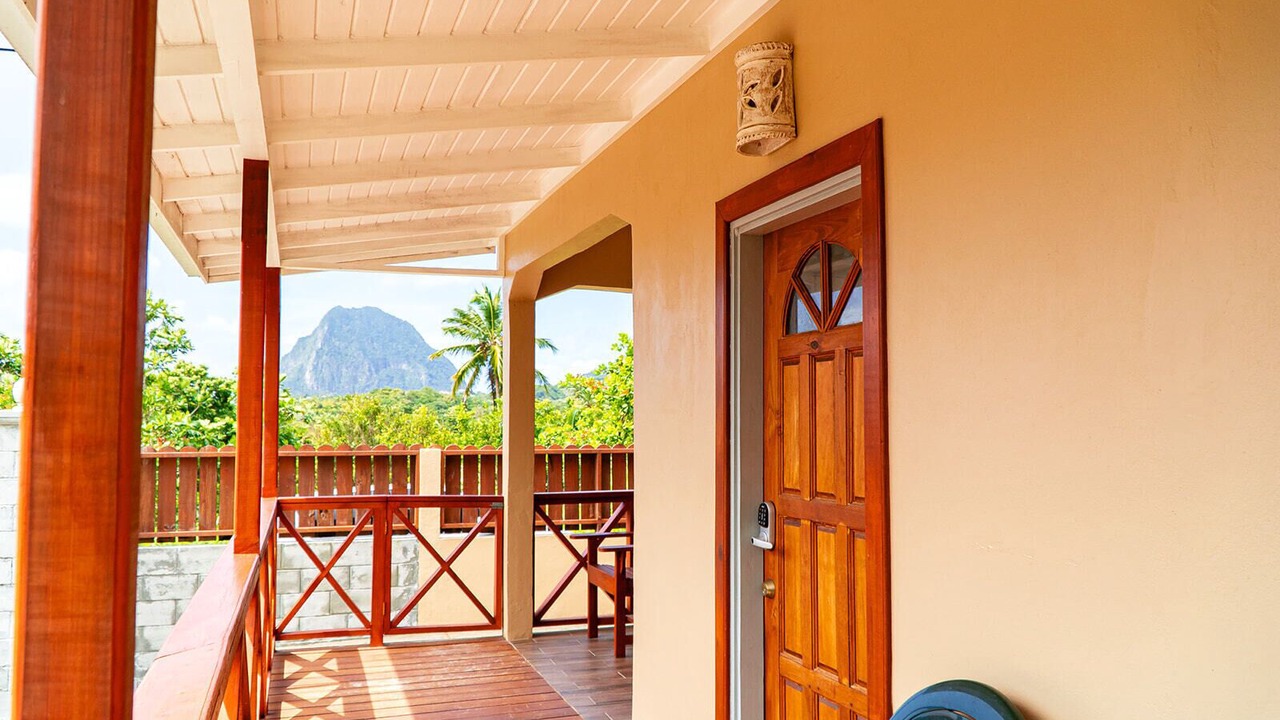 Photo of Patio Balcony in Choiseul