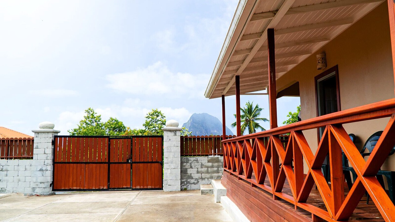 Photo of Patio Balcony in Choiseul