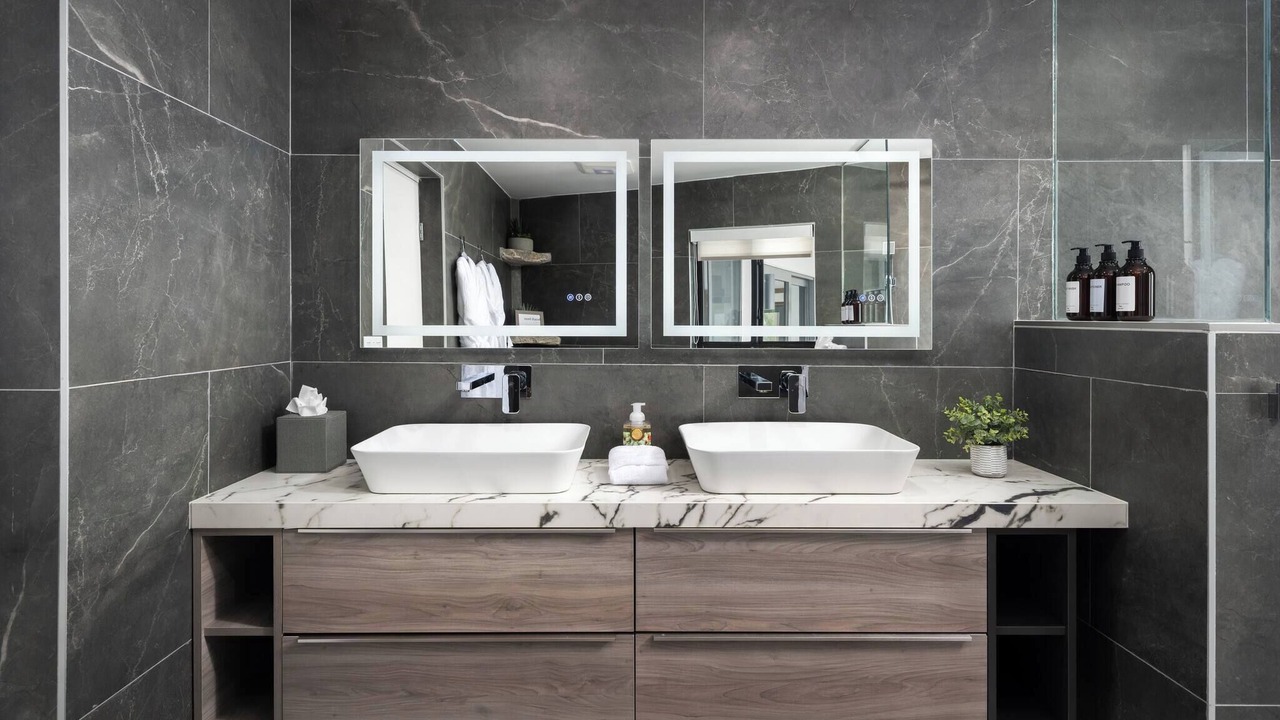 Photo of Bathroom in Venetian Road Settlement