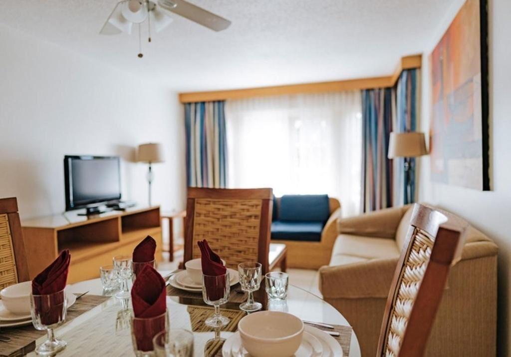 Photo of Livingroom in Palm Beach