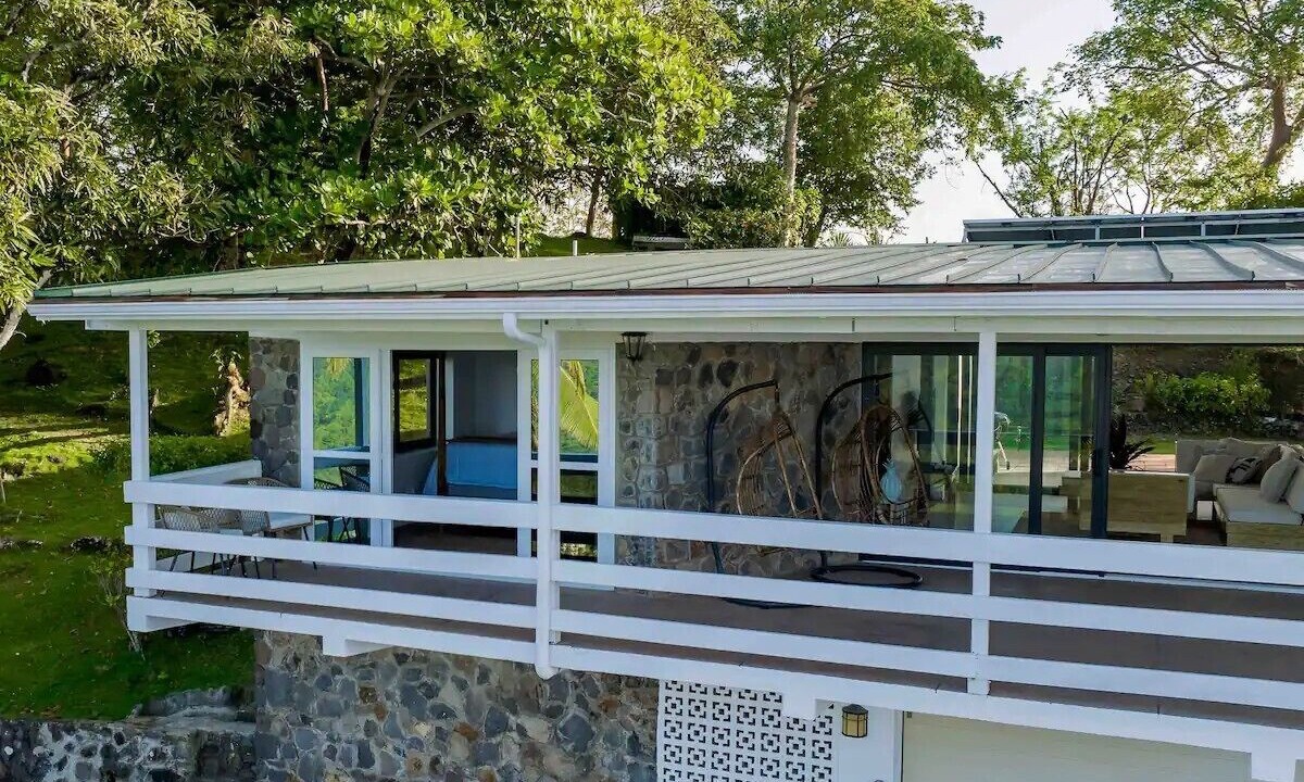 Photo of Patio Balcony in Marigot Bay