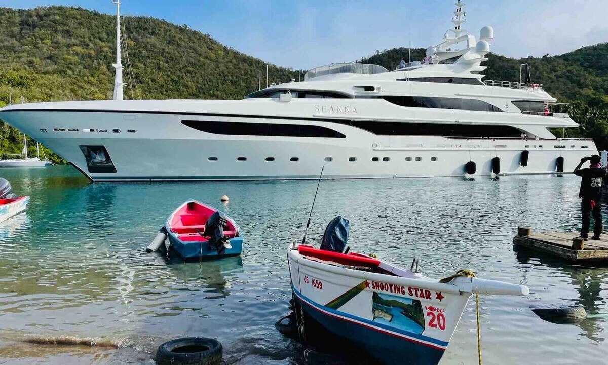 Photo of Others in Marigot Bay