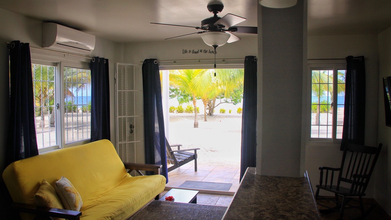 Photo of Livingroom in Glover's Reef