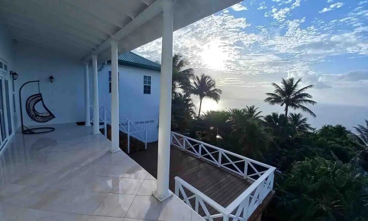 Photo of Patio Balcony in Marigot Bay
