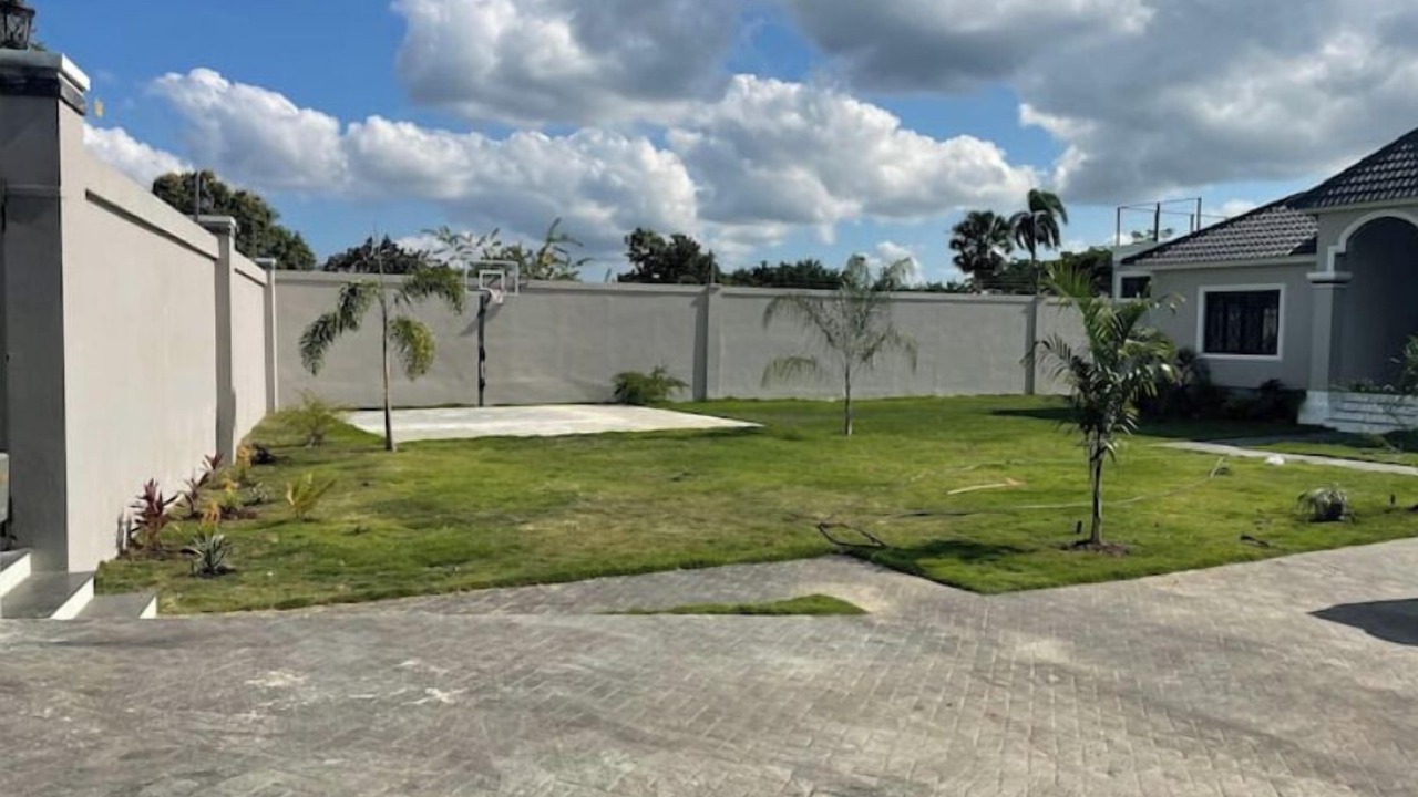Photo of Outdoor in Llanos de Gurabo I