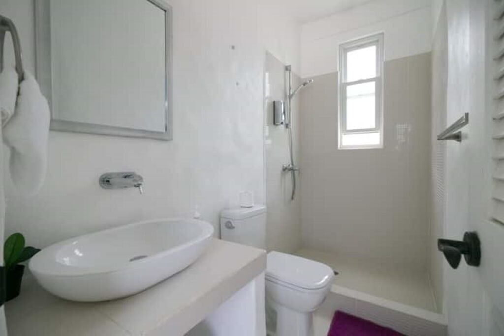 Photo of Bathroom in Calivigny