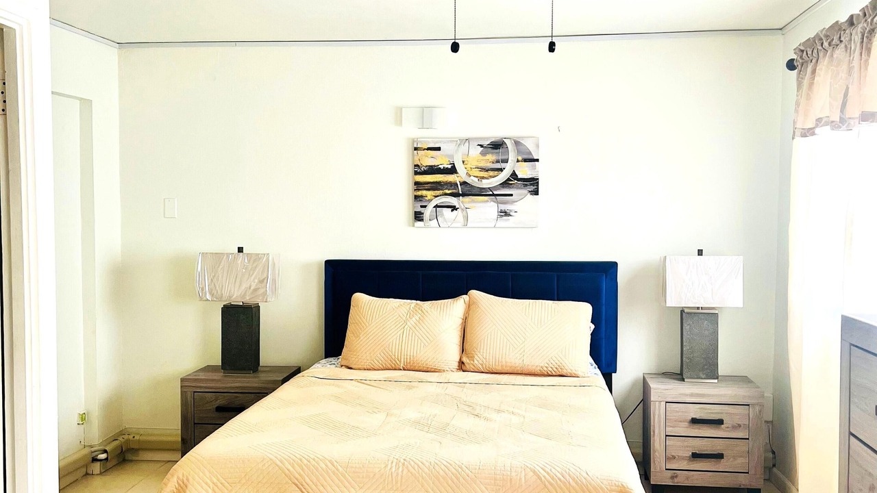 Photo of Bedroom in Molynes Gardens