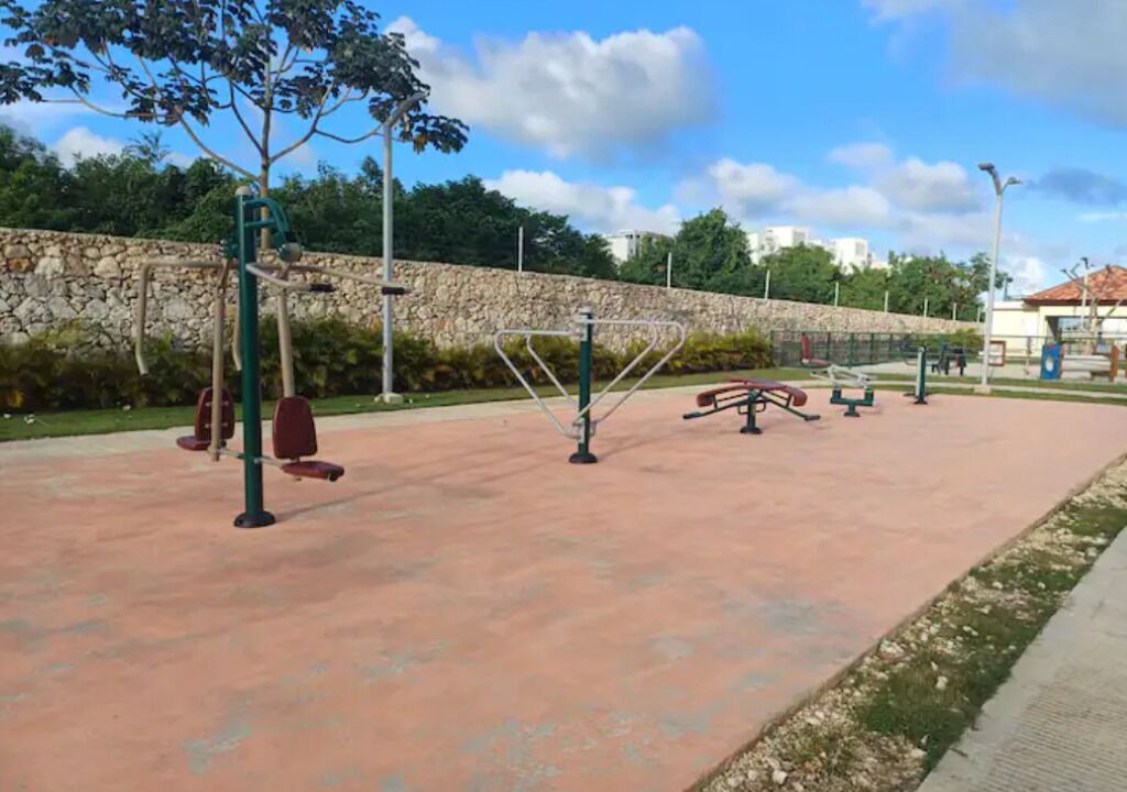 Photo of Outdoor in Veron