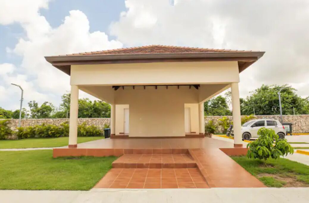 Photo of Outdoor in Veron