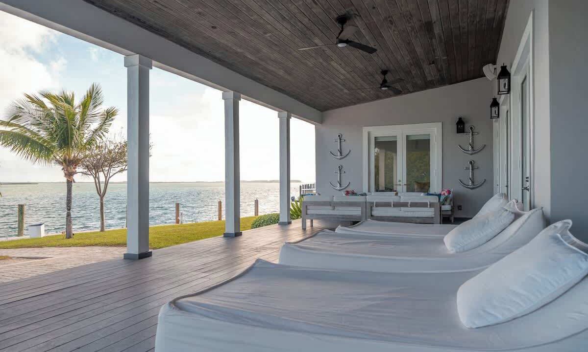 Photo of Patio Balcony in Bailey Town