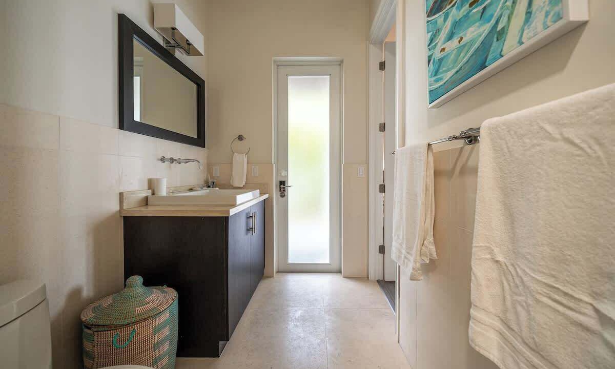 Photo of Bathroom in Bailey Town