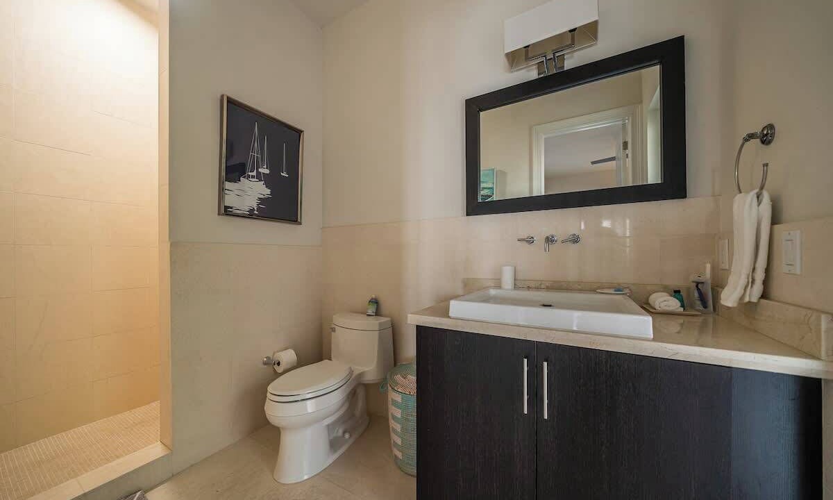 Photo of Bathroom in Bailey Town