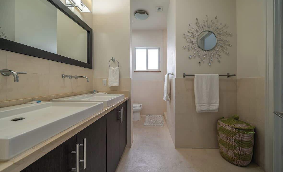 Photo of Bathroom in Bailey Town