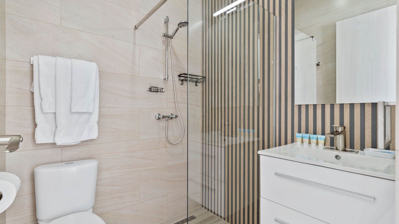 Photo of Bathroom in Oranjestad