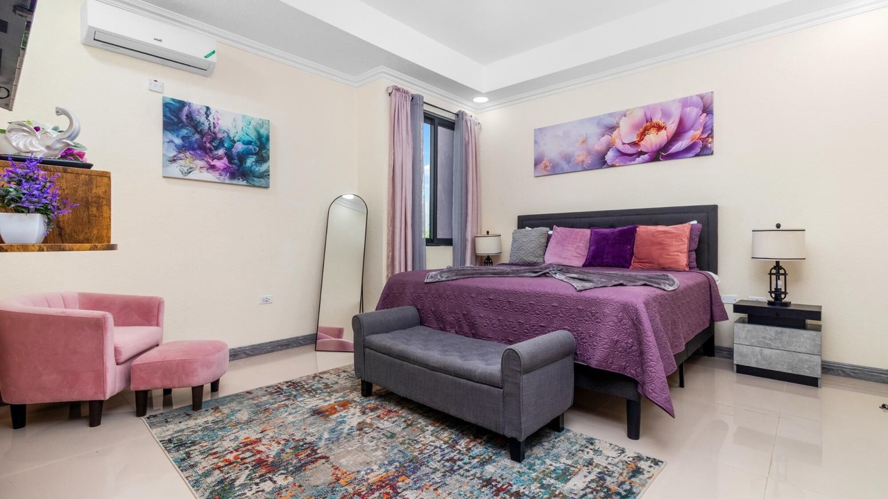 Photo of Bedroom in Beverly Hills