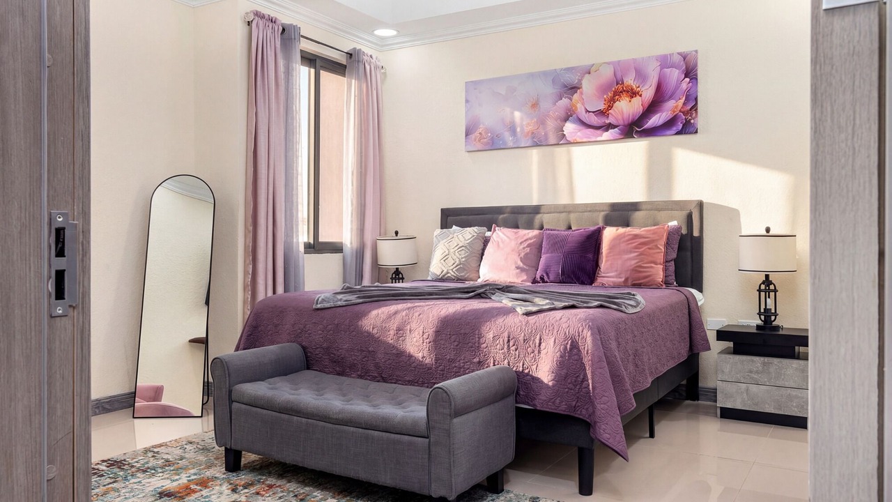Photo of Bedroom in Beverly Hills
