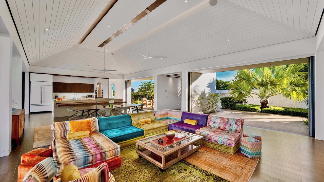 Photo of Livingroom in Blue Mountain