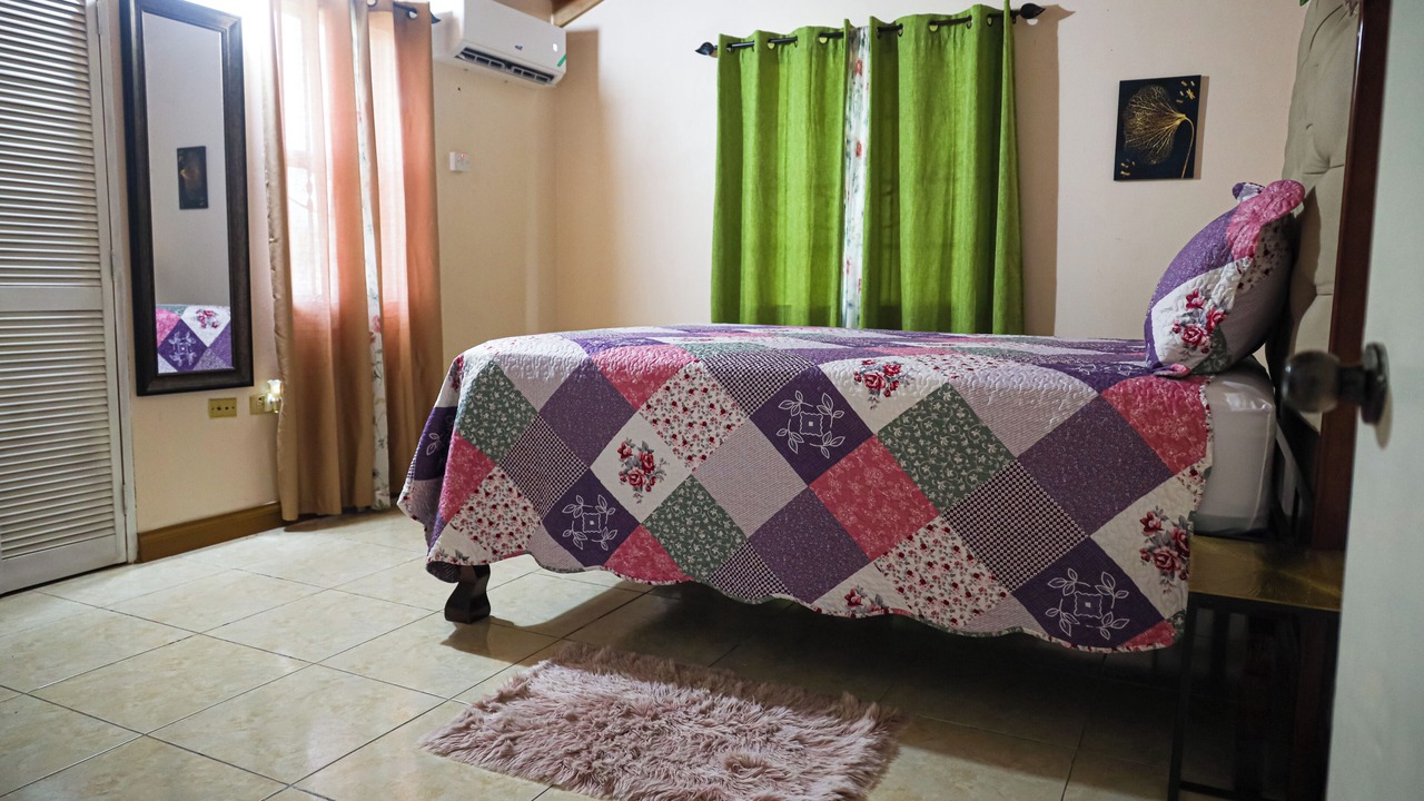 Photo of Bedroom in Old Harbour