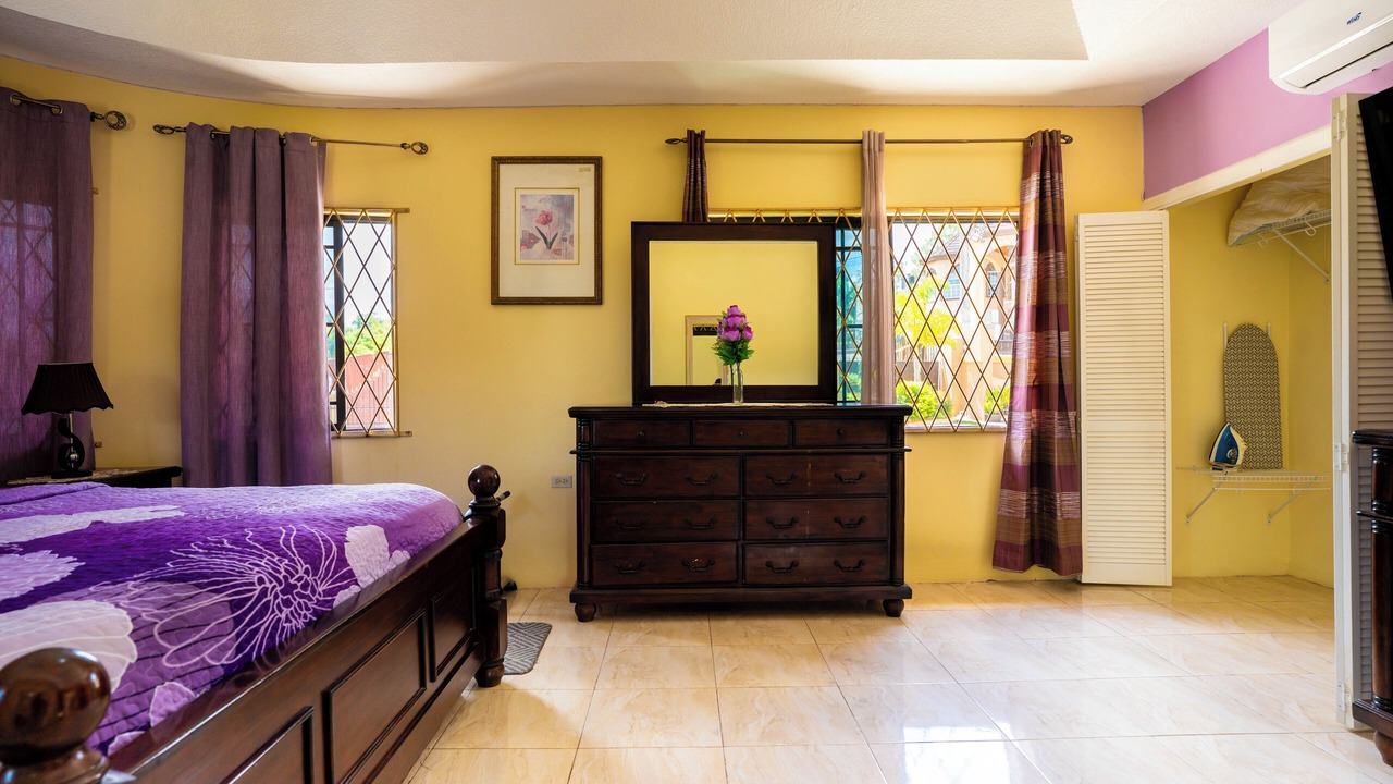 Photo of Bedroom in Mandeville