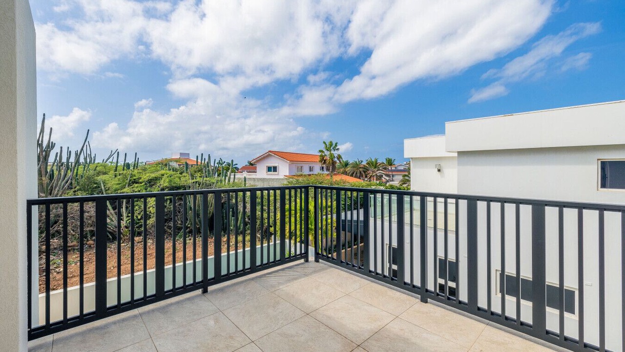 Photo of Patio Balcony in Arashi