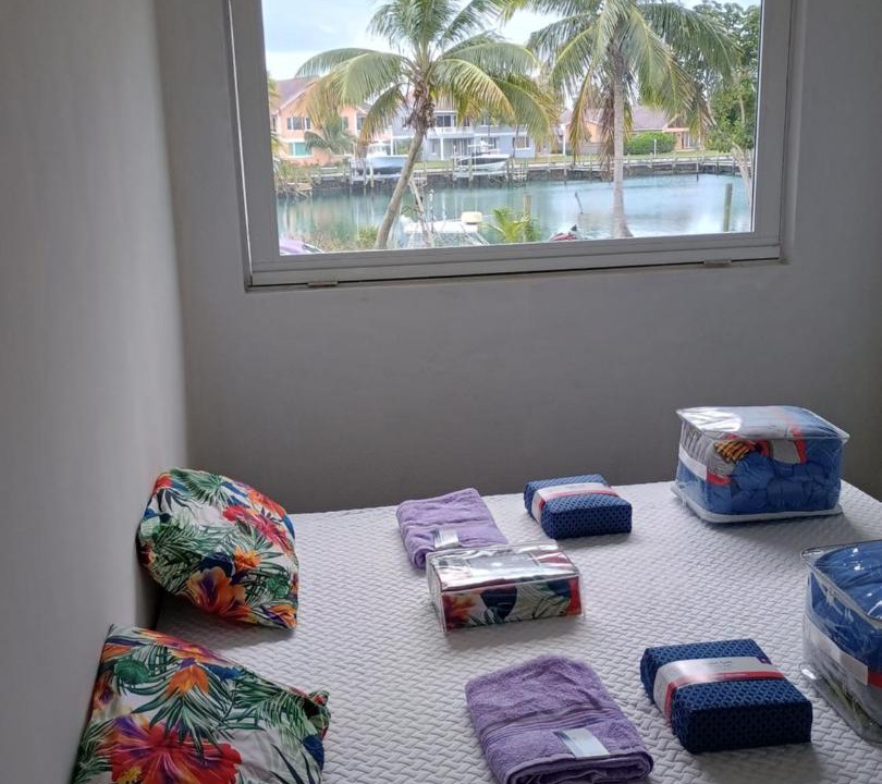 Photo of Others in Bahamia West