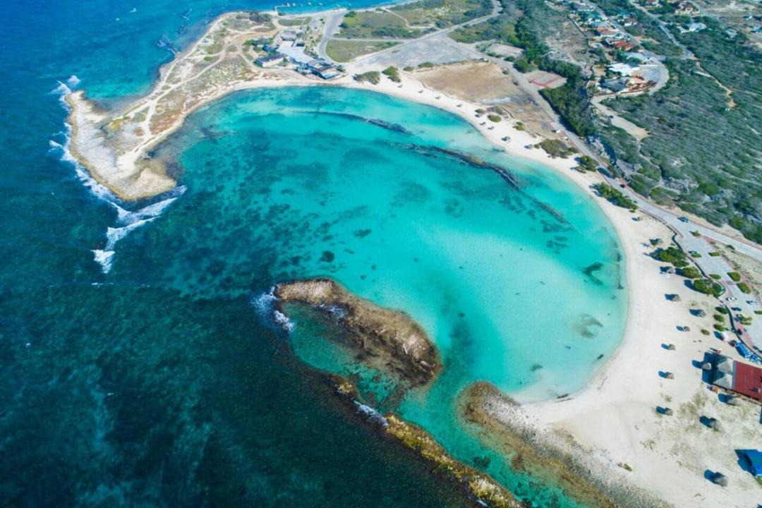 Photo of Others in Oranjestad-West