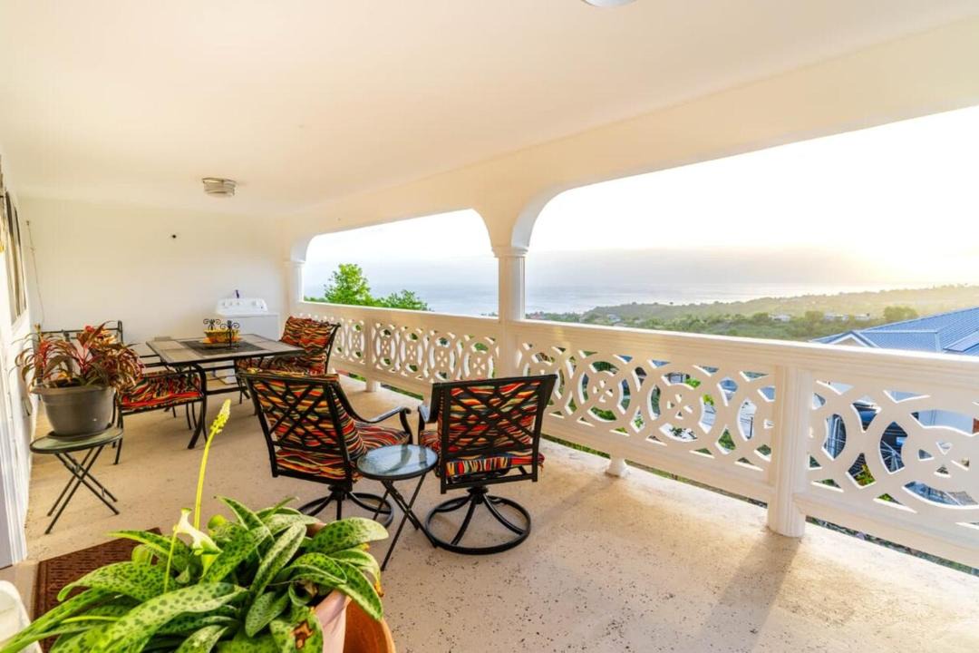 Photo of Patio Balcony in Choiseul