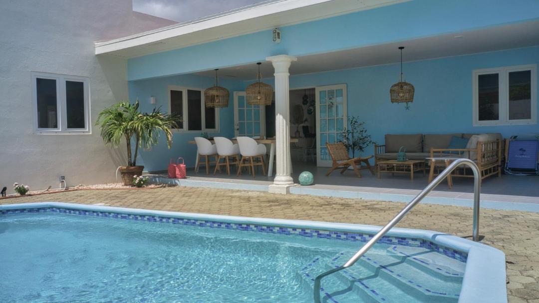 Photo of Others in Oranjestad